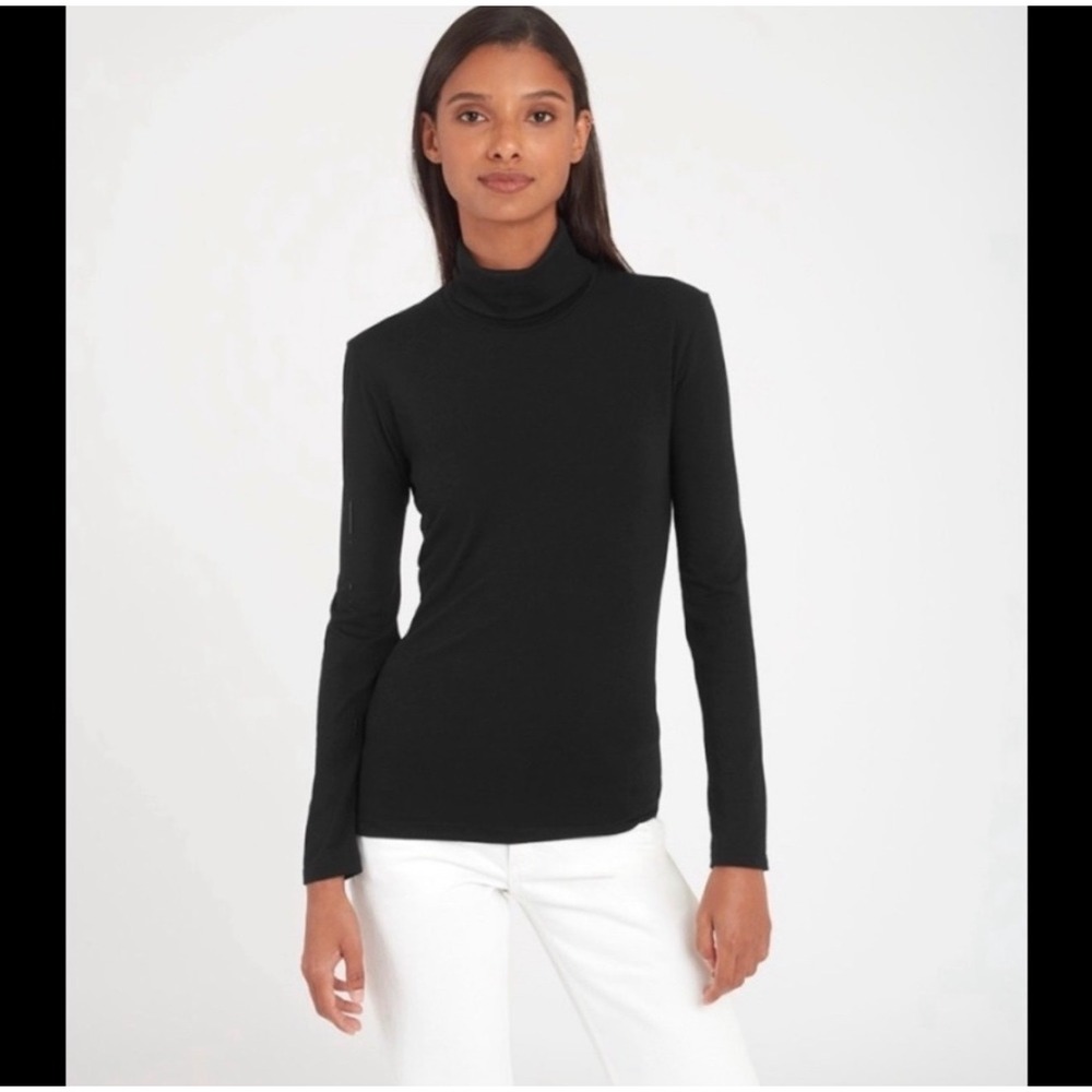 Cuyana Turtleneck long sleeve shirt XS cotton black minimalist classic preppy